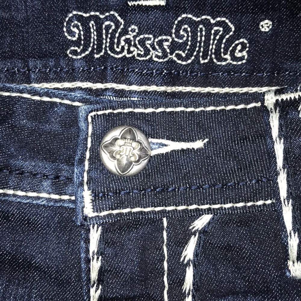 🚫SOLD ON MERCARI🚫🎉HP🎉Miss Me Shorts - Picture 7 of 13